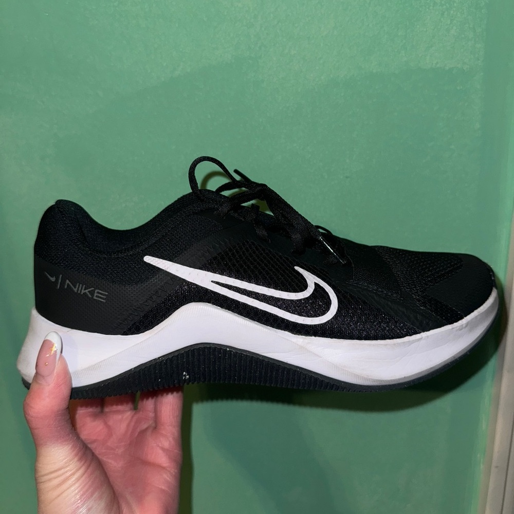 Nike MC Trainer 2 Black and White Athletic Shoes
